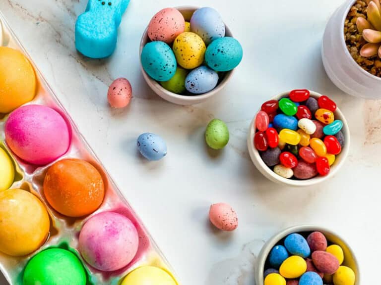 Can You Use Cleaning Vinegar For Easter Eggs